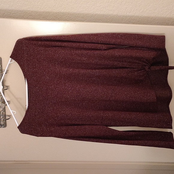 Alyx Tops - A l y x  women's shirt maroon in color with tie in the front size large
